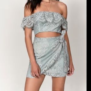 TOBI dress with open slit between chest and lower stomach